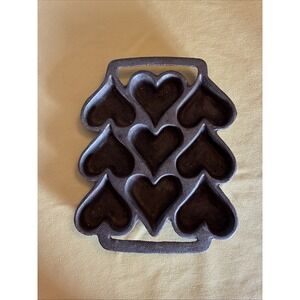 Cast Iron Heart Muffin Pan 9 Cup Brownie Cornbread Cookie Mold Valentine